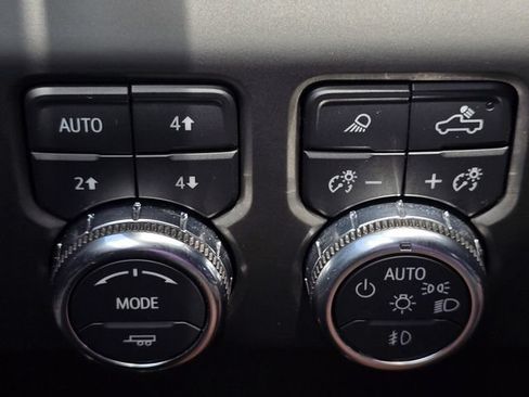 Used 2022 GMC Sierra 1500 AT4 w/ AT4 Preferred Package AWD/4WD image 24