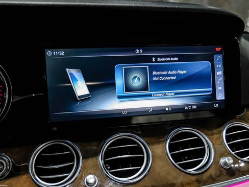 Used 2018 Mercedes-Benz E 300 image 29