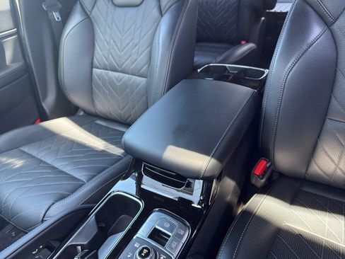 Used 2025 Kia Telluride SX Prestige X-Pro AWD/4WD image 47