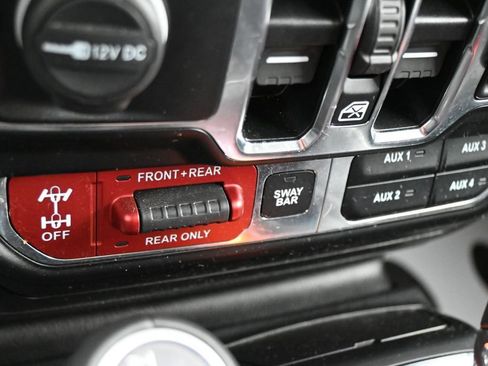 Used 2022 Jeep Wrangler Unlimited Rubicon 4xe AWD/4WD image 19