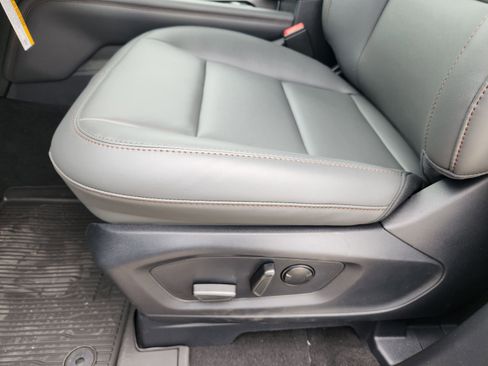 New 2026 Ford Explorer Active w/ Active Comfort Package RWD image 23