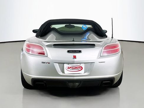 Used 2007 Saturn Sky Red Line RWD image 14