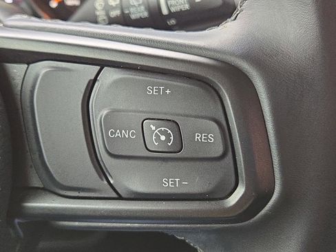 Used 2021 Jeep Wrangler Unlimited Sport image 29