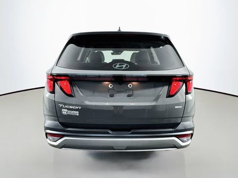 Certified 2025 Hyundai Tucson SEL AWD/4WD image 5