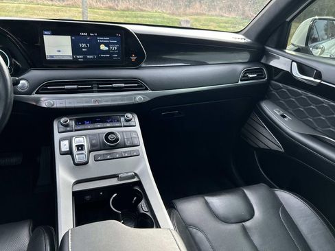 Used 2020 Hyundai Palisade Limited image 19