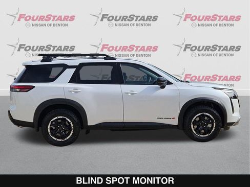 New 2026 Nissan Pathfinder Rock Creek image 3