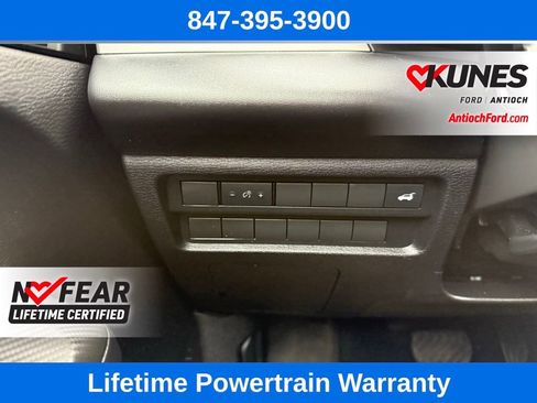 Used 2024 Mitsubishi Outlander SE image 33