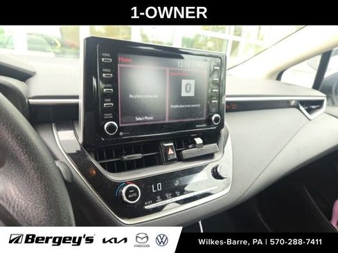 Used 2021 Toyota Corolla LE w/ Carpet Mat Package (TMS) FWD image 1