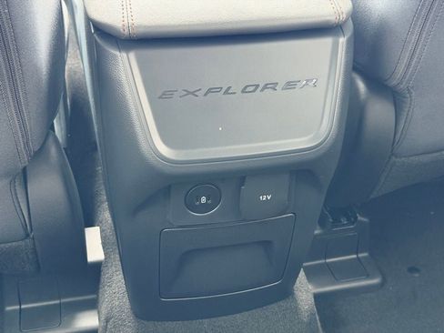 New 2026 Ford Explorer Active RWD image 12