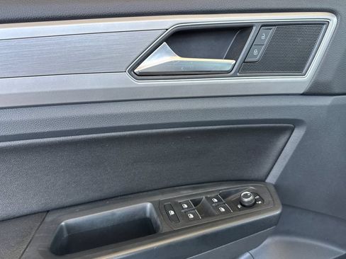 Used 2018 Volkswagen Atlas SE AWD/4WD image 10