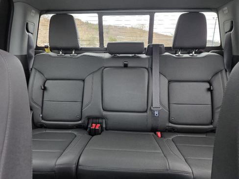 Used 2022 Chevrolet Silverado 3500 LTZ w/ LTZ Plus Package image 9