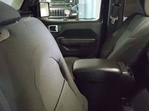 Used 2022 Jeep Wrangler Sport S image 15