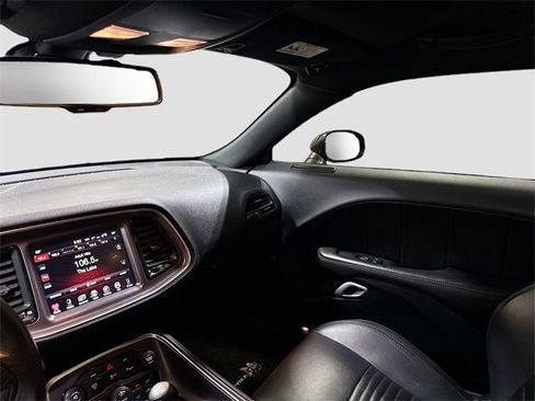 Used 2016 Dodge Challenger R/T Scat Pack image 25