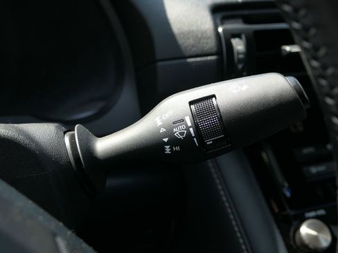 Used 2025 Lexus IS 350 F Sport RWD image 17