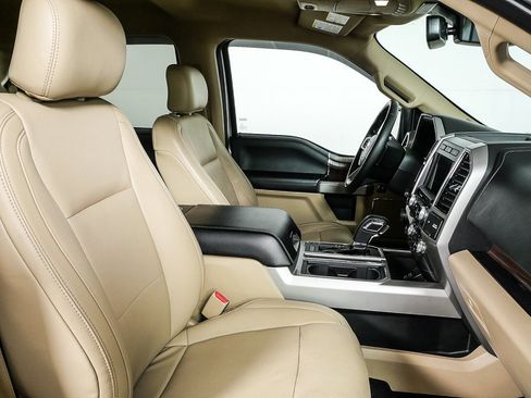 Used 2017 Ford F150 Lariat w/ Equipment Group 502A Luxury image 22