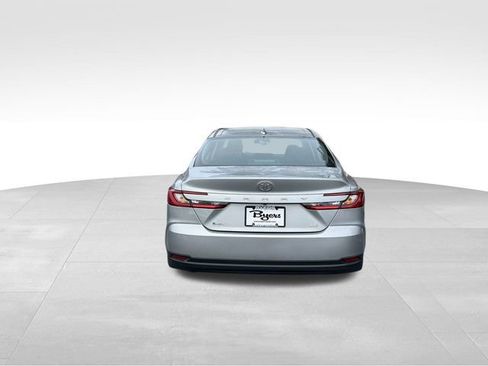 Used 2025 Toyota Camry LE image 27