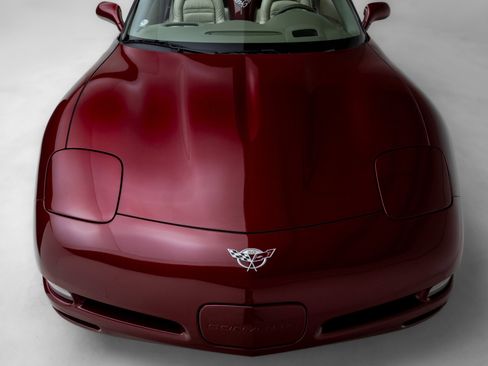 Used 2003 Chevrolet Corvette 50th Anniversary Edition w/ Preferred Equipment Group1 image 35