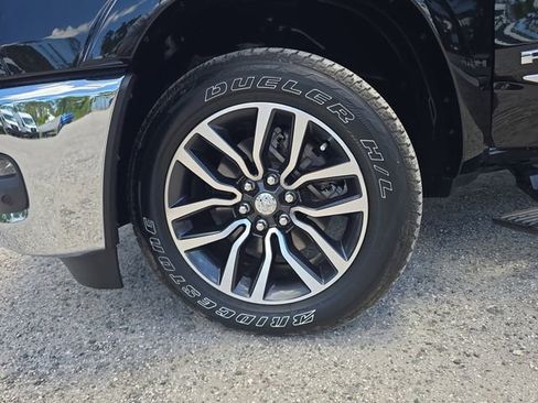 Used 2025 RAM 1500 Limited AWD/4WD image 29