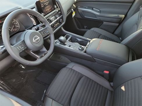 New 2025 Nissan Pathfinder Rock Creek image 3