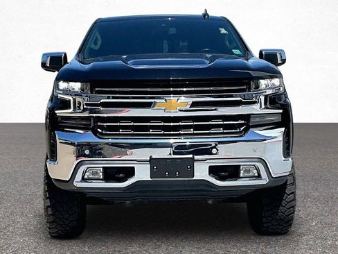 Used 2020 Chevrolet Silverado 1500 LTZ w/ LTZ Premium Package image 3