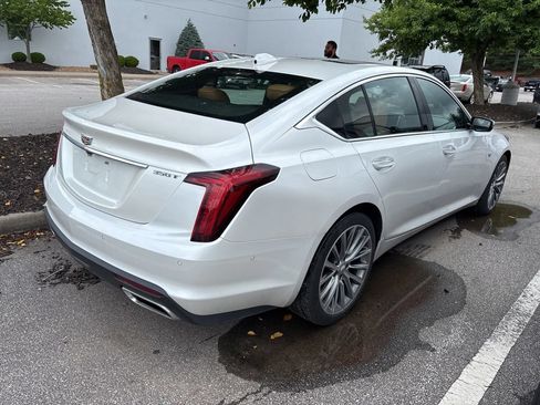 Used 2020 Cadillac CT5 Premium Luxury w/ Platinum Package AWD/4WD image 4