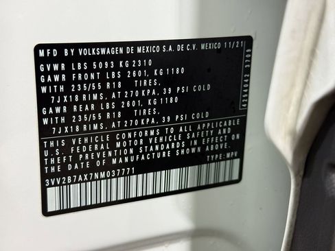 Used 2022 Volkswagen Tiguan SE image 24