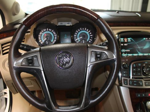 Used 2010 Buick LaCrosse CXL w/ Luxury Package FWD image 10