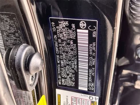 Used 2020 Toyota C-HR XLE image 22