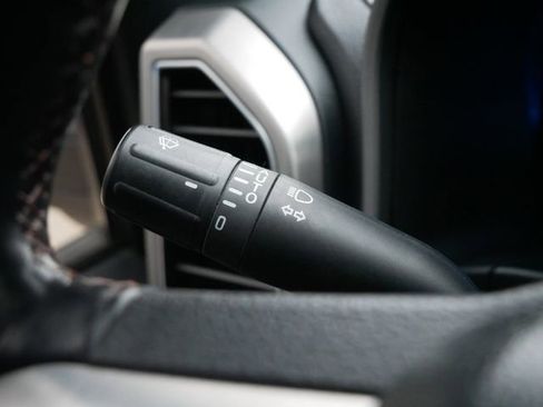 Used 2022 Ford F250 Platinum w/ FX4 Off-Road Package image 20