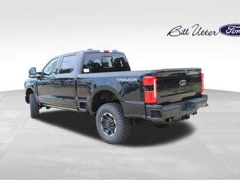 New 2026 Ford F250 Lariat w/ Tremor Off-Road Package AWD/4WD image 4