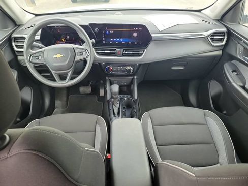 Certified 2025 Chevrolet TrailBlazer LT AWD/4WD image 17