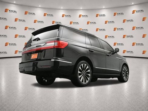 Used 2020 Lincoln Navigator Reserve w/ Luxury Package RWD image 46