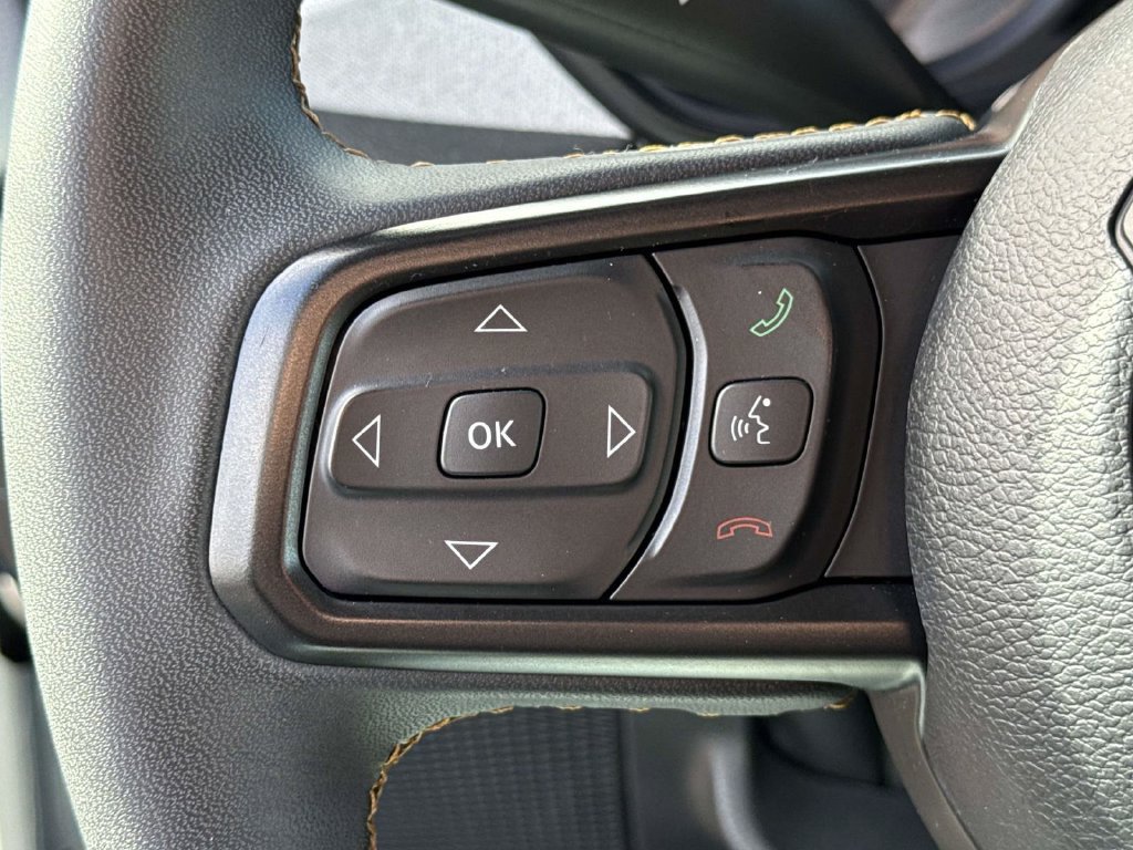 Used 2024 Jeep Wrangler Unlimited w/ Convenience Group AWD/4WD image 23