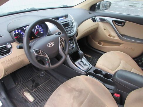 Used 2013 Hyundai Elantra GLS w/ Preferred Pkg FWD image 7