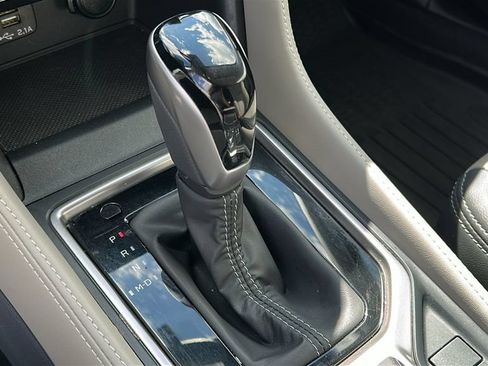 Certified 2023 Subaru Forester Limited AWD/4WD image 16