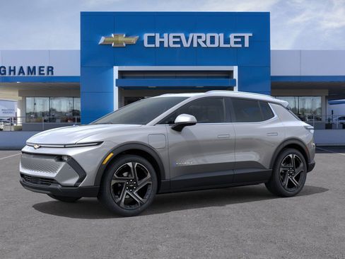 New 2026 Chevrolet Equinox EV LT image 2