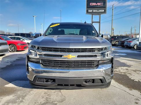Used 2021 Chevrolet Silverado 1500 LT image 2