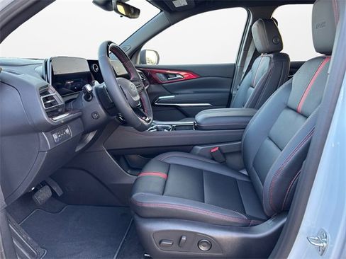 New 2026 Chevrolet Traverse RS image 9