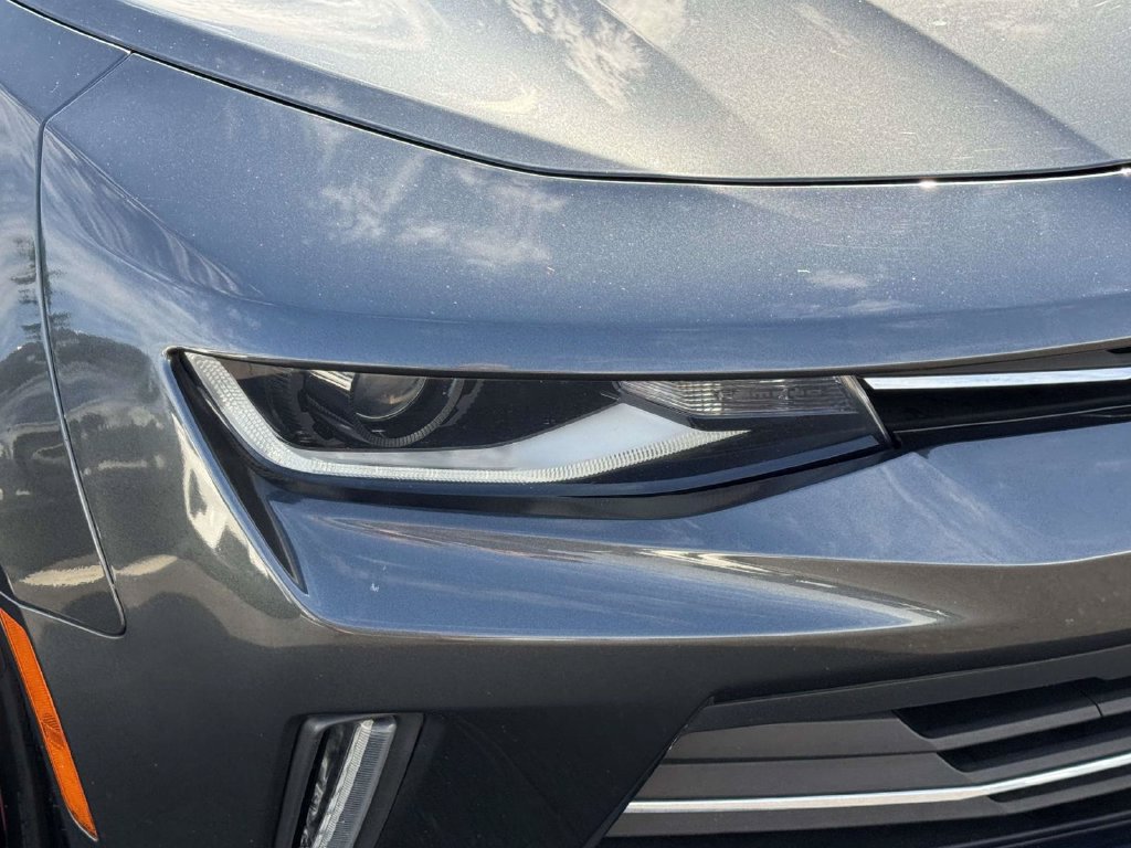 Used 2018 Chevrolet Camaro LT w/ RS Package RWD image 7