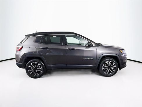 Used 2023 Jeep Compass Limited image 8