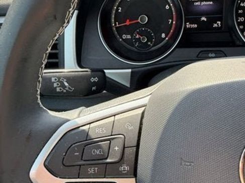 Used 2021 Volkswagen Atlas SE image 20