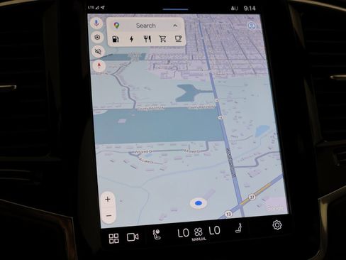 Used 2023 Volvo XC90 T8 Ultimate image 8