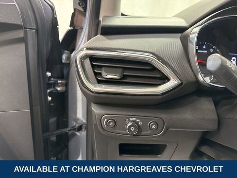 Used 2022 Chevrolet TrailBlazer LT w/ Convenience Package image 23