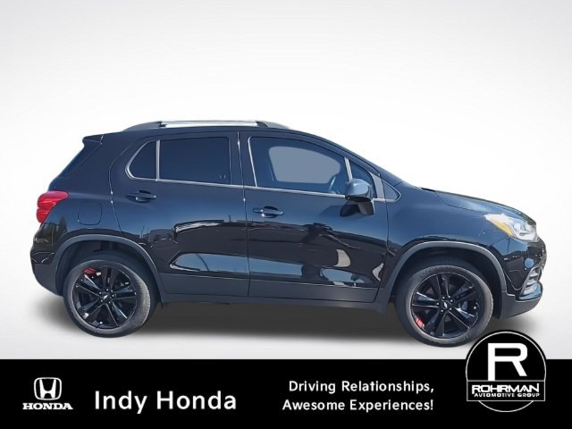 Used 2021 Chevrolet Trax LT w/ Redline Edition AWD/4WD image 11