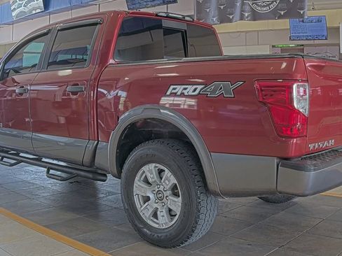 Used 2017 Nissan Titan PRO-4X image 2