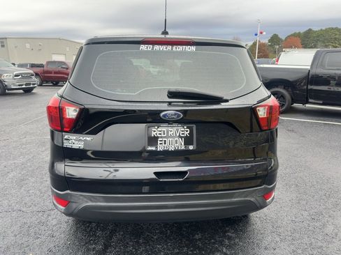 Used 2019 Ford Escape S image 23