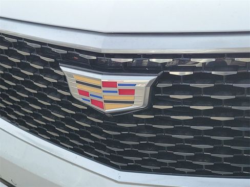 Used 2025 Cadillac XT6 Premium Luxury w/ Technology Package image 31