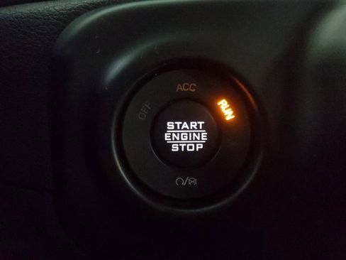 Used 2021 Jeep Wrangler Unlimited Sahara image 25