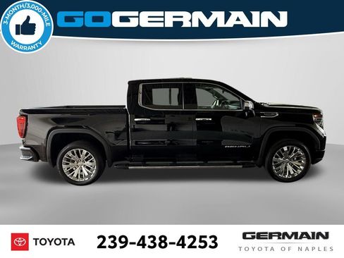 Used 2022 GMC Sierra 1500 Denali w/ Technology Package AWD/4WD image 11