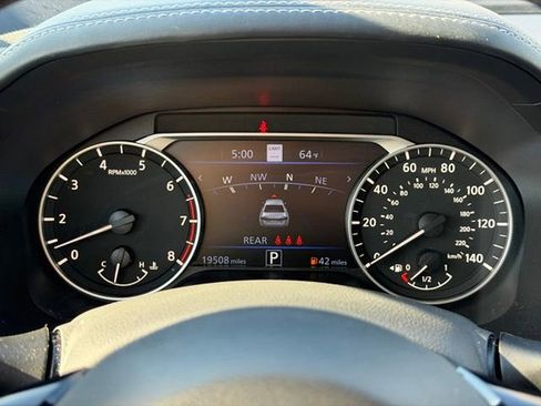 Used 2024 Nissan Altima 2.5 SL image 14